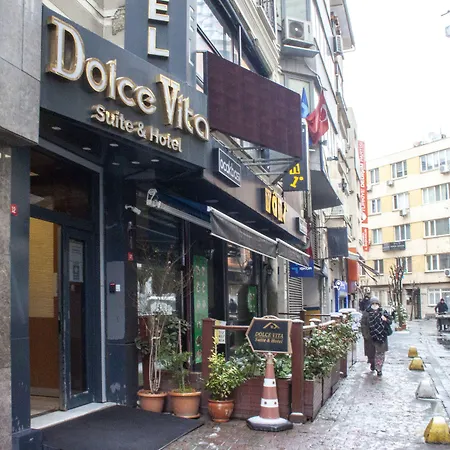 מלון דירות Dolce 3*